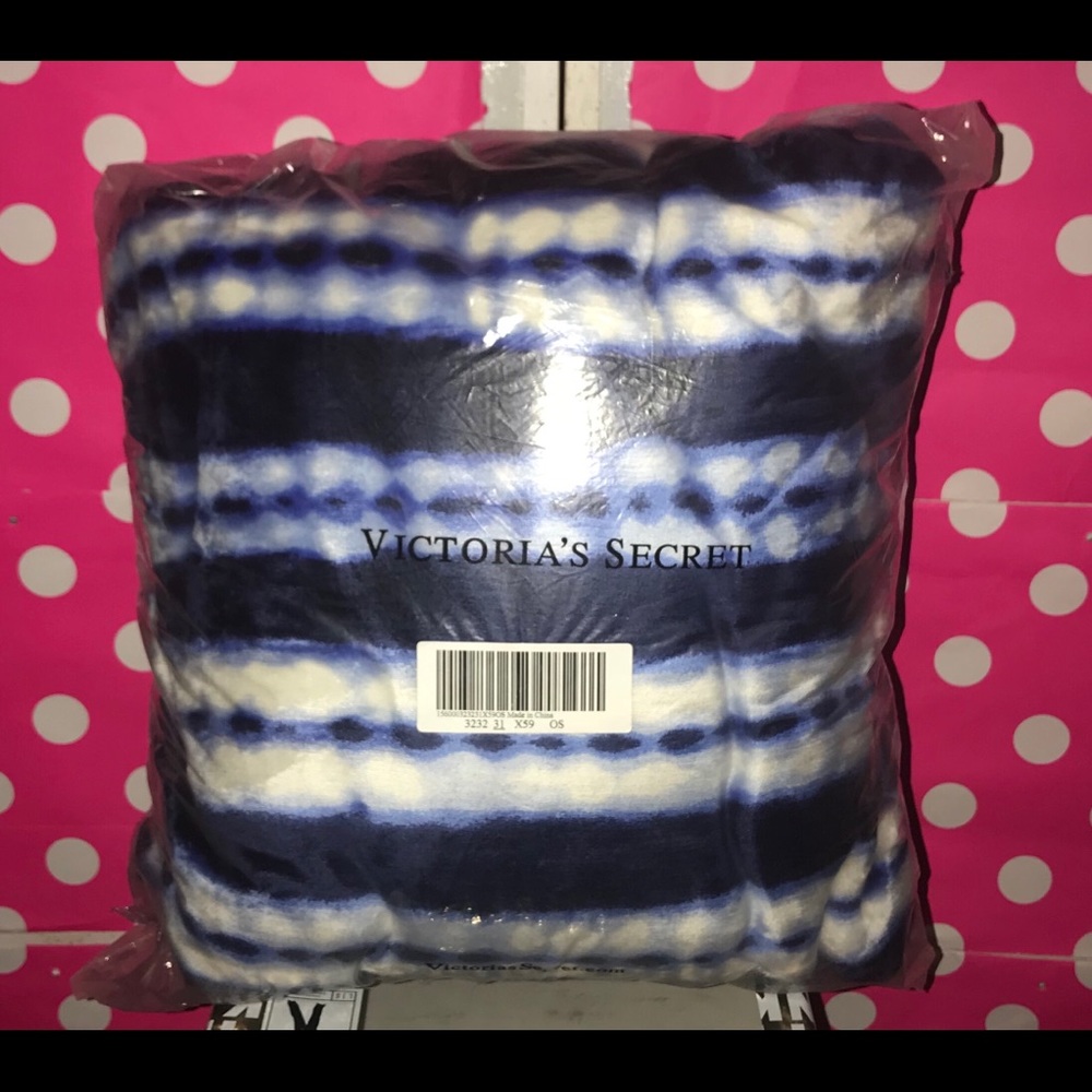 Rare Victoria Secret Pink Tye Dye Sherpa